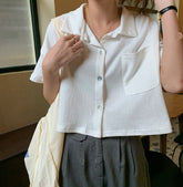 Camisa corta, sencilla y dulce con bolsillos
